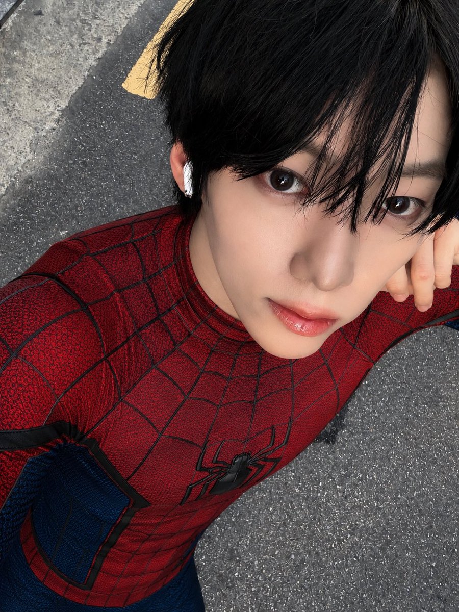 du_bu0_0's tweet photo. SpiderKam🕷️ #KAMDEN https://t.co/GHiSKfGIdk