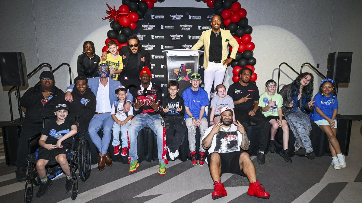 mallofamerica's tweet photo. Dreams came true at Mall of America. 💙✨

We were honored to welcome @MakeAWish kids for a special day with @WWE Superstars and legends, creating memories they'll never forget! https://t.co/HWPYQFYwi2