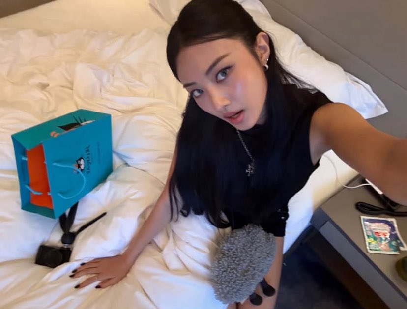 leegadwon's tweet photo. farmed so hard that a couple of jellycats’ acquired, finally. clocking out soon, see you babes (later) 😽💤 https://t.co/6MQcUKEKzw
