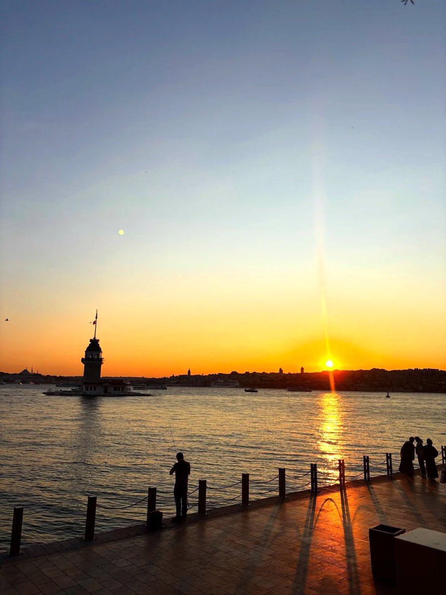 Receppkurttt's tweet photo. Kız kulesi 📍 https://t.co/aIRYxdsxZd