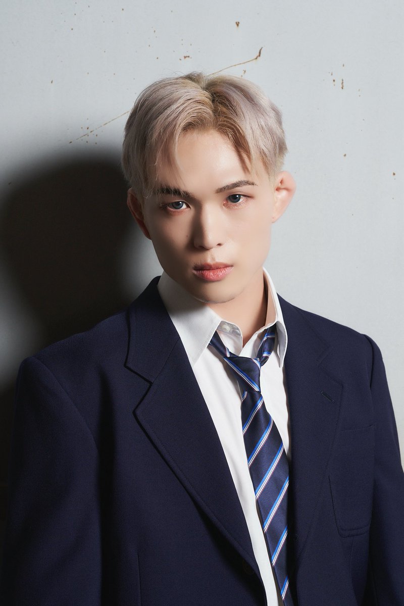 JH_J_Kid's tweet photo. プレデビュー日から今日で3年！🎉

思い返すと、icyのみんなとメンバーと一緒に、すごーく濃くて大切な日々を過ごしてきました✨

あの日から少しは成長した姿を、みんなに見せられてるかな？

でもまだまだここから！
これからもたくさん素敵な景色を一緒に見たいし、僕たちの夢へ向かう軌跡を一緒に歩んでほしい。

改めて、これからもよろしくね🫶
大好きなicyと一緒に、もっともっと最高の景色見に行こう！！
#JAMHEADS #icy
