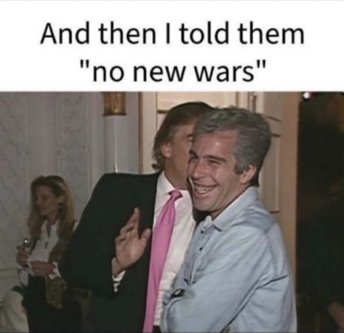 fellspeaks's tweet photo. @DisrespectedThe @Punchy_Playz Trump is a worldwide joke, everyone is laughing at him. Starts a war, can't win it &amp; Chickens out every time he threatens an escalation. The only thing dumber than Trump are his cult like supporters. https://t.co/zKVwUAxBIU