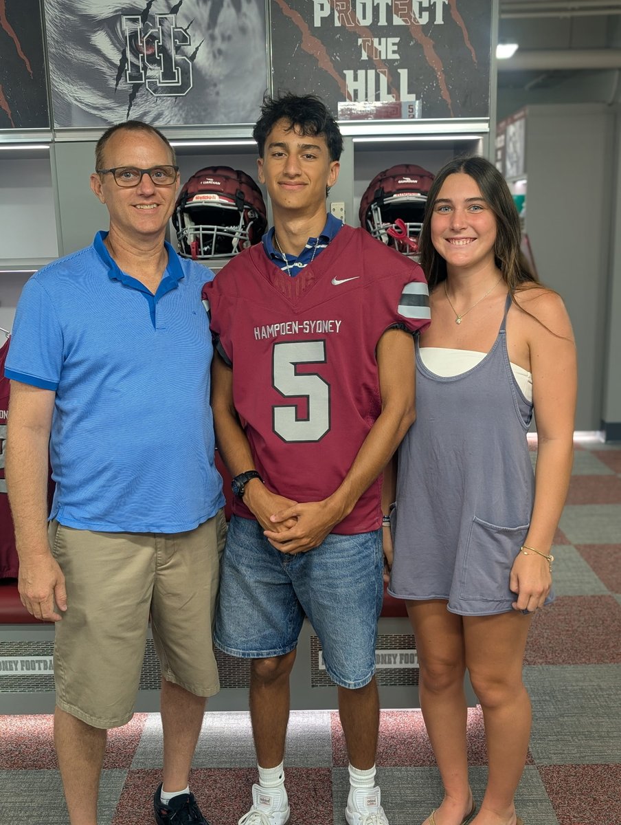 GCincoWilliams's tweet photo. Visit @ Hampden-Sydney had a great time. @CoachTPorterWR @HSC__FOOTBALL https://t.co/76LNK1OrgJ