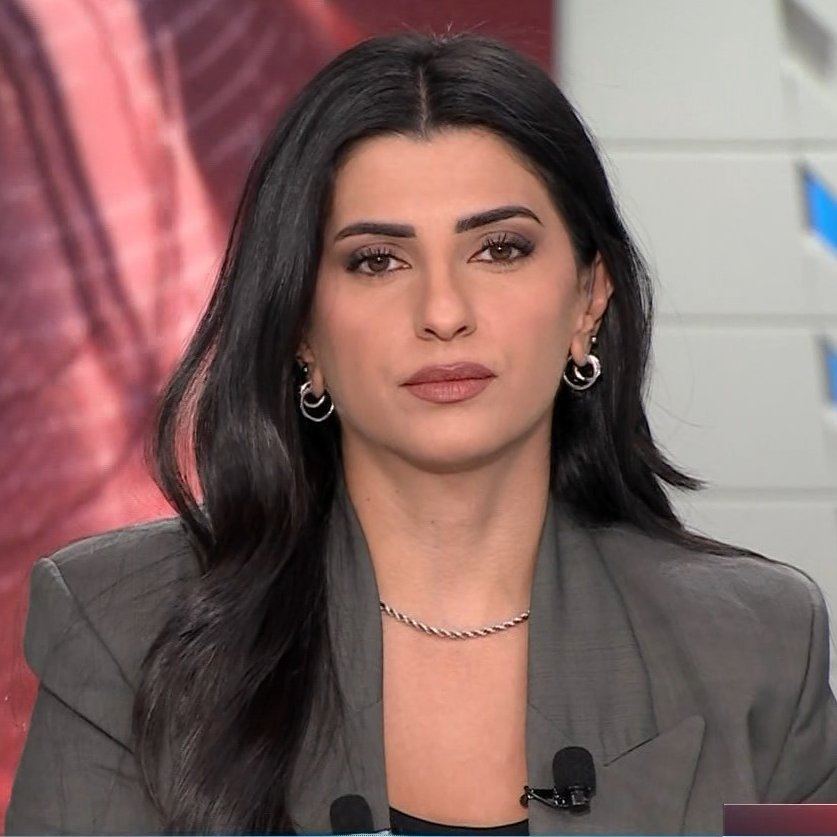 hanan_sa_malki's tweet photo. #لارا_نبهان👑
#نشرات_النهار🌄🕑 #الحدث💎🌴💚🌴💚🌴💚🌴💚🌴💚🌴💚🌴💚 #alarabiya #instagram #TV_media📺#Foto📸 #sky_news #uae #airq #gaza #aldawha #jordana #bbc #cnn #digitalart #alhadath #socialmedia #bayrut #aljazira #foxnews #foryou
@LaraNabhan https://t.co/8JbAuInGEI