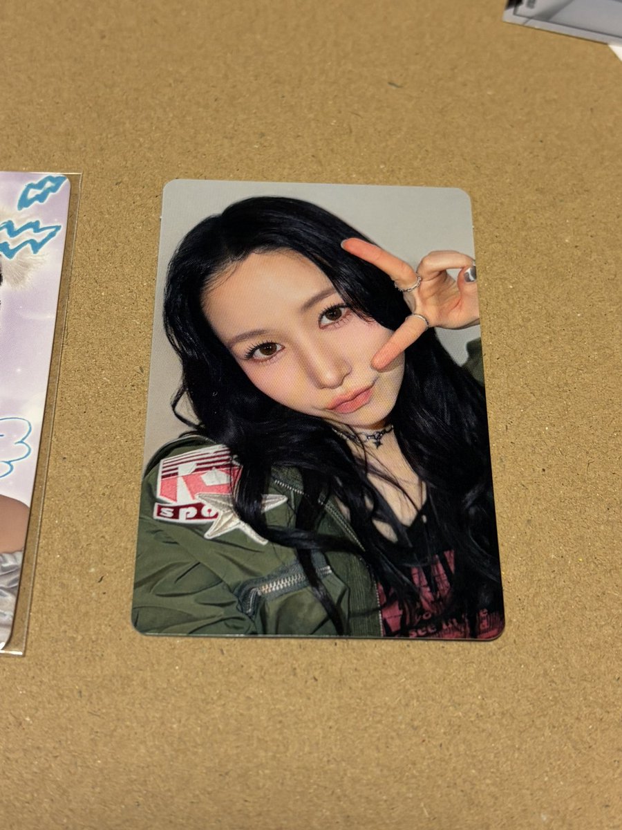 wingbell17's tweet photo. @eri_t_kp 検索より失礼します。当方初回B桃奈所持しております。同種すずとの交換は可能でしょうか？郵送希望です🙇🏻‍♀️ https://t.co/LoA7wmhfuq