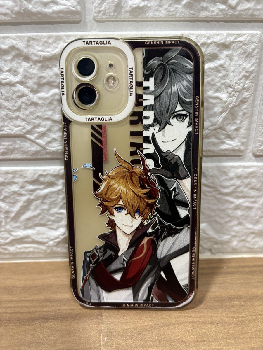 sunoosantista's tweet photo. tinha comprado essa capinha antes de trocar de celular, agr dei pra minha mae o celular antigo e ela anda por ai c a capinha do childe https://t.co/Trwy8qbSmJ