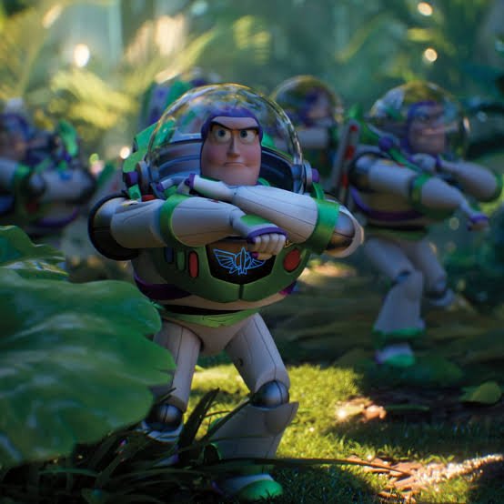 neddmosby's tweet photo. kok gua ngeliatnya kyk buzz lightyear army ya https://t.co/Z031ZELCXM