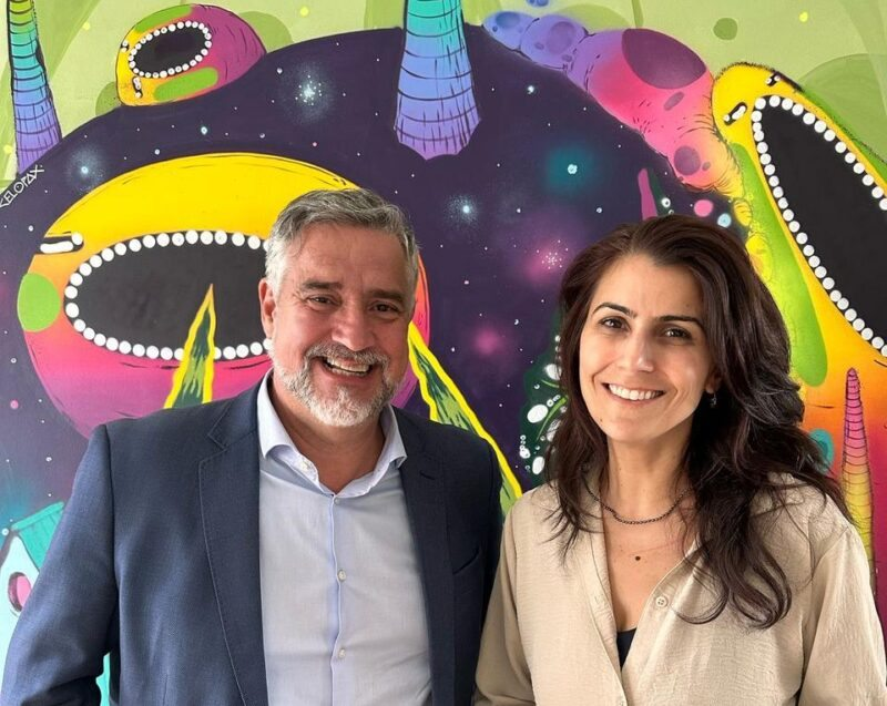 eunatashapoa's tweet photo. ATENÇÃO, PESSOAL! 🚨
Nesta eleição, votamos em DOIS senadores.
Para varrer a extrema direita do RS, nossos candidatos são Pimenta e Manuela.
Muita gente ainda não sabe disso.
Compartilhe essa informação.