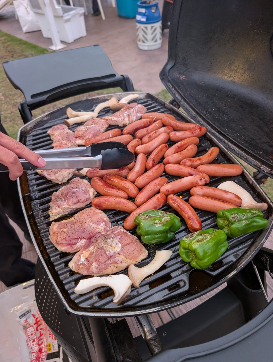 shishimaru_chs's tweet photo. 昨日はBBQ
ドンキのウインナーはコスパ最強🍖 https://t.co/Kik9cegQpl