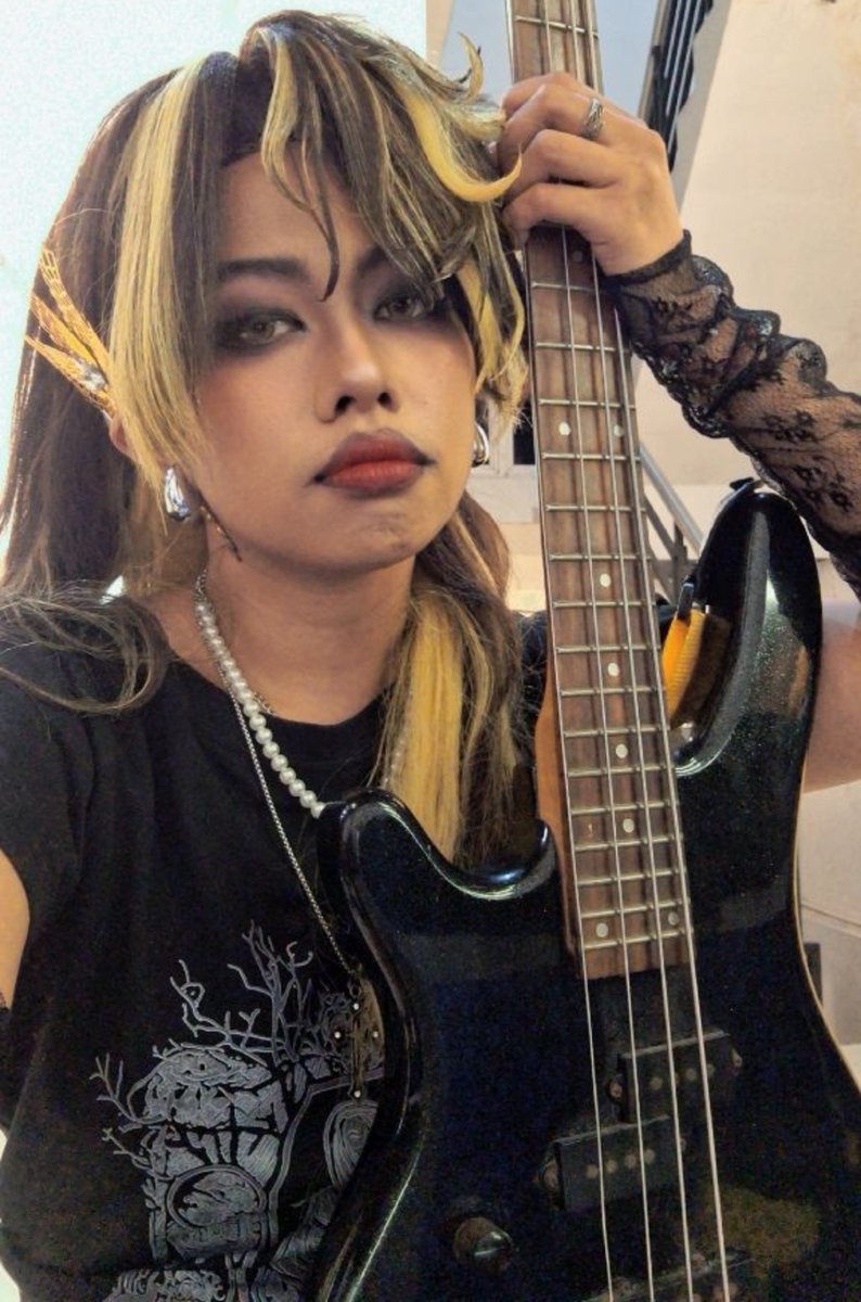 abcdayanism's tweet photo. hai nona cantik, bass kubetot
#Pervvujudan #PourtraitSagara https://t.co/JOqCFf6PmJ
