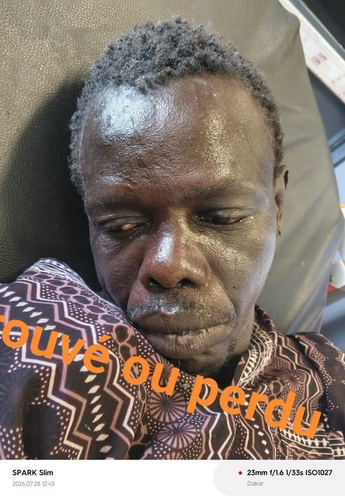 Assane_Fall_Off's tweet photo. 🚨TOP040826/004
Aidez nous a retrouver ses parents il s'appelle Malick Touré 40 ans
Il est actuellement aux urgences de l'hôpital ,
Les sapeurs l'ont pris vers rufisque
Merci de nous aider à retrouver sa famille au 785857878 https://t.co/vPRrJbwwmz