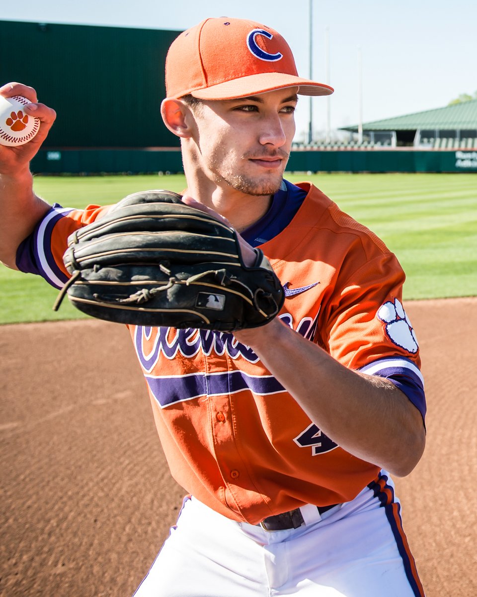 ClemsonBaseball's tweet photo. Good luck with your new team❗️ 🐅

#EliWhite @RedSox #ClemsonFamily https://t.co/oxFGJq4yeA
