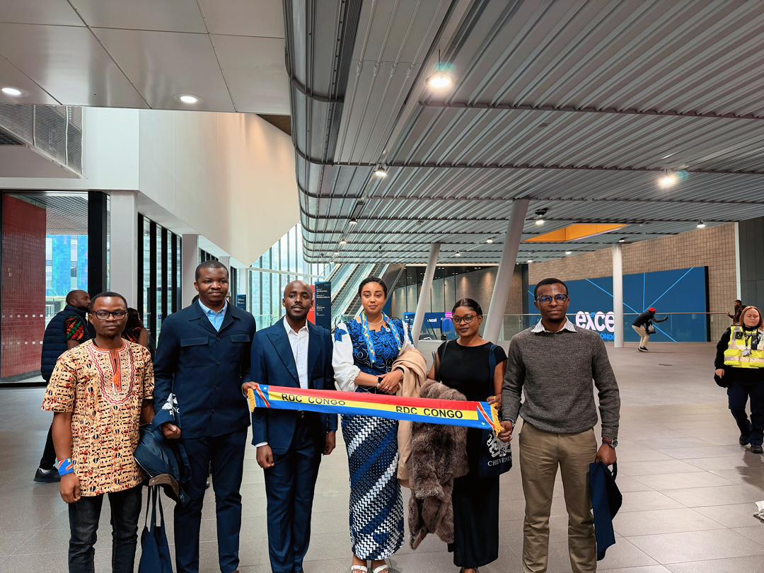 UKinDRC's tweet photo. Les candidatures aux bourses Chevening sont ouvertes !  

Étudiez au Royaume-Uni, rejoignez un réseau mondial de leaders et développez une relation durable avec le 🇬🇧.
Pour les futurs leaders de RDC, RC et RCA. Postulez : https://t.co/EI41NeY4lA.
Clôture : 6 oct 
#JeSuisChevening https://t.co/yfFQiTesc2