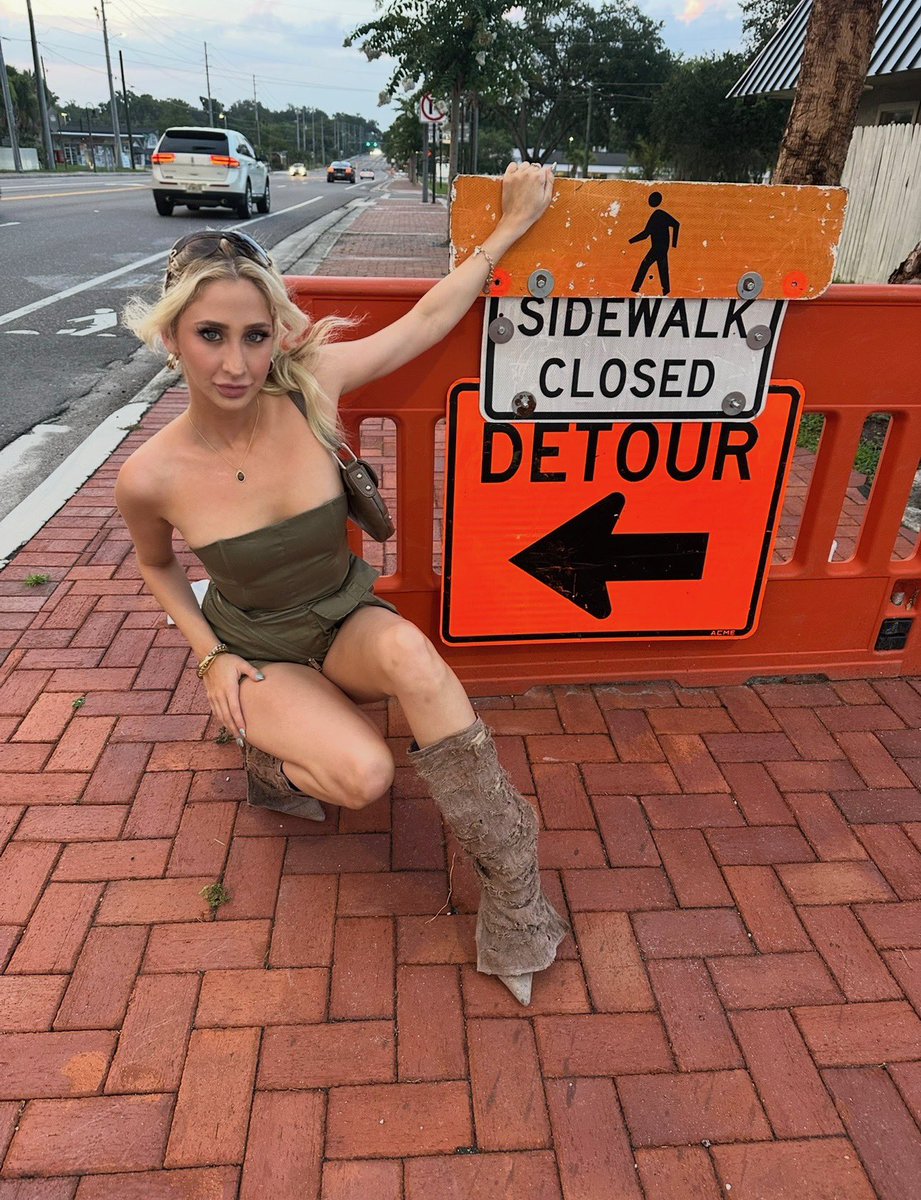 viperwxst's tweet photo. finally found a damn detour sign last night https://t.co/bnutIdGaqr
