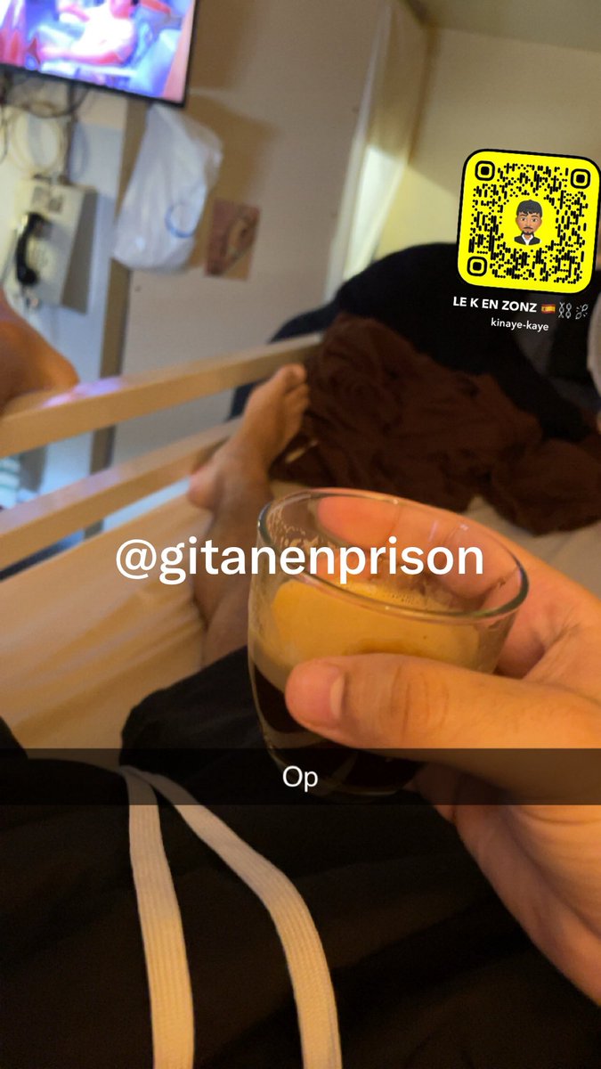 gitanenprison's tweet photo. Le p’tit café du matin mm en prison 
👻 kinaye-kaye

#prison #cellule #codetenu https://t.co/ufiCbQ109b