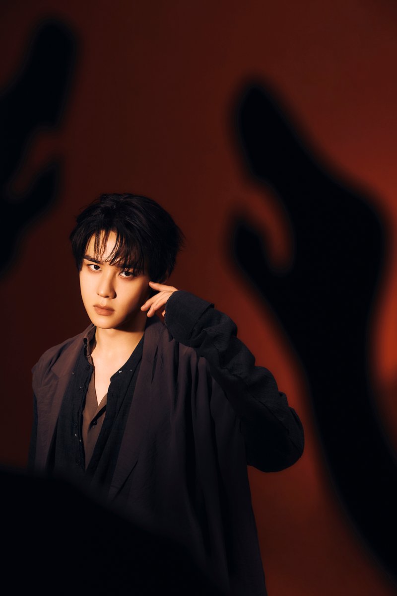 WayV_official's tweet photo. WayV 'Vision Wings' Teaser: yuān #KUN

WayV The 8th Mini Album 【Vision Wings】
➫ 2026.08.10 (CST/KST)

💿Pre-order
https://t.co/RwlOpqnmZr

EVERYTHING, ALL AT ONCE, NEO
https://t.co/K8oziWjjLn

#WayV #威神V #鸢
#WayV_VisionWings
#NCT_10TH_ANNIVERSARY https://t.co/M6Zm4YQgTm