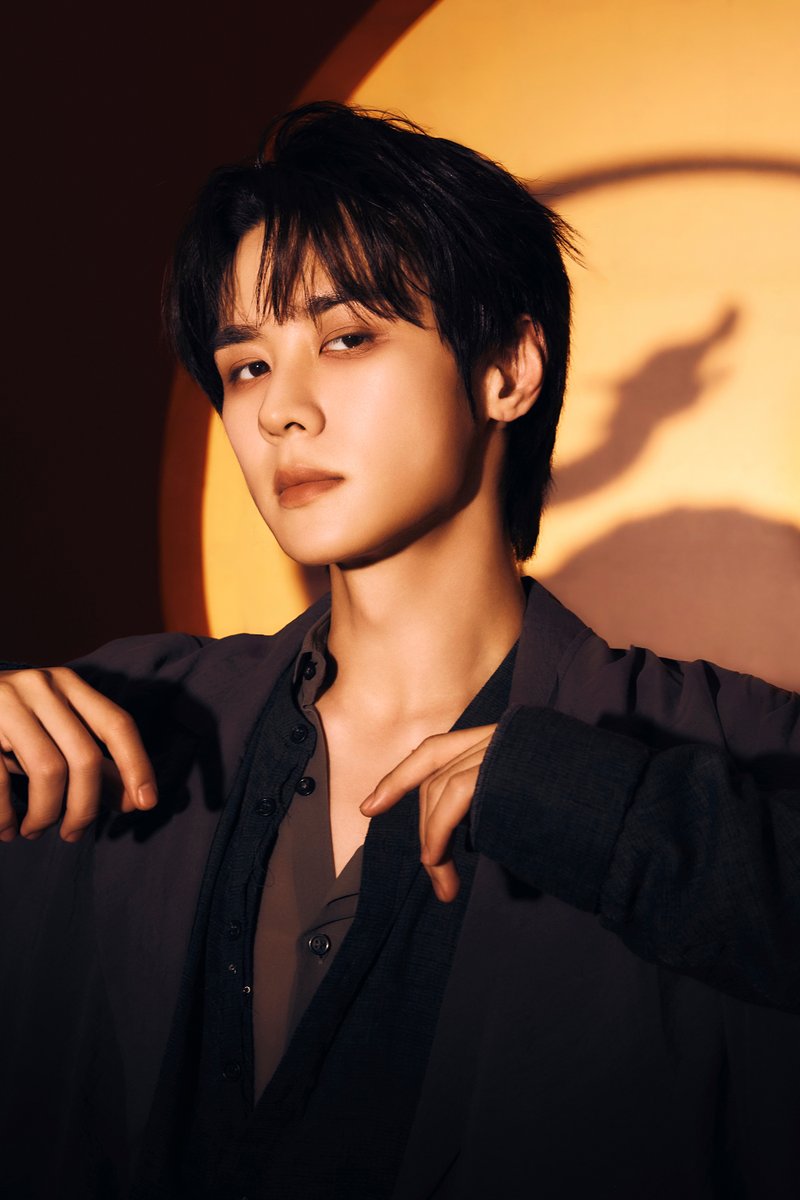 WayV_official's tweet photo. WayV 'Vision Wings' Teaser: yuān #KUN

WayV The 8th Mini Album 【Vision Wings】
➫ 2026.08.10 (CST/KST)

💿Pre-order
https://t.co/RwlOpqnmZr

EVERYTHING, ALL AT ONCE, NEO
https://t.co/K8oziWjjLn

#WayV #威神V #鸢
#WayV_VisionWings
#NCT_10TH_ANNIVERSARY https://t.co/M6Zm4YQgTm