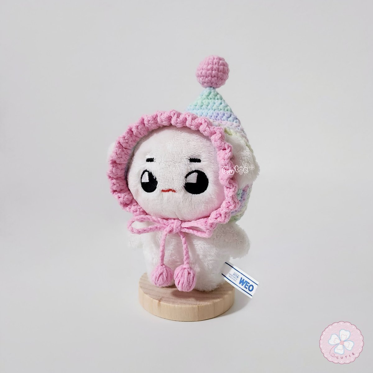 cutiehandycraft's tweet photo. ⟢ หมวกระบายลูกตุ้ม 🌈💖

♡ 10 cm - 90 ฿ (เปลี่ยนสีได้)

— ตุ๊กตาแบบอื่นสอบถามได้ค่ะ

ꕀ📮Shipping 29 ฿ ꕀ สั่งซื้อ ➜ DM 💌

#ชุดตุ๊กตา #ชุดตุ๊กตา10cm #ตุ๊กตาnct | ทยงย่า https://t.co/FUfkGQxZHt