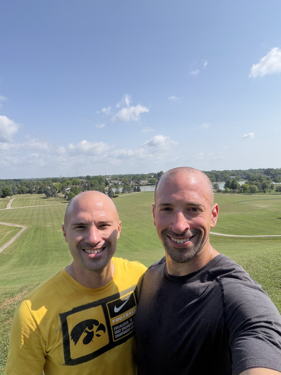 CoachWeisman's tweet photo. 9 months ago my brother Andrew (Andy) was walking me down the aisle at my wedding.

He is 37. A husband to Steph and Dad to 8-year-old Eli. He was healthy, active, and just started an exciting new chapter working for the Chicago Cubs.

Then everything changed.

Less than a year ago he started noticing weakness in his right hand. What first seemed minor turned
into months of testing and uncertainty until he got the diagnosis no one is ever ready for: ALS.

There is no cure. No treatment that stops it. It’s a disease you would never wish on your worst enemy.

My brother is one of the most selfless people I know. He showed up to every one of my football games. He once drove my ridiculous truck from Illinois all the way to Myrtle Beach without hesitation. Whatever I needed, whenever I needed it — he was there. No questions asked.

So when he needs us the most… no questions asked.

As a family we’ve partnered with American Friends of Sheba Medical Center to support the ALS research of Dr. Amir Dori. His work on miR-126 is at a critical stage. The scientific breakthrough is
extremely promising, but it needs immediate funding to validate, then move into a clinical trial.

Please stand with Andrew.
My brother. My best friend.

Donate: https://t.co/KzF37o1QoJ