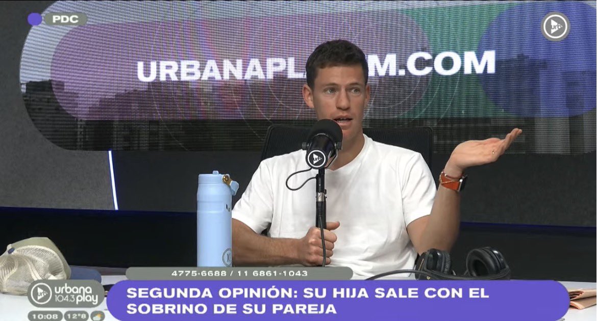 politopj's tweet photo. El Cortesito 10:10
🎧🎙️VIVO
#AntesQueNadie Luzu TV 120.8k
#SeriaIncreible OLGA 36.1k
#PerrosDeLaCalle 24.8k
#ElPeladoDeLaCasa La Casa 20k🔥
#ElEjercito Bondi 11k
#DigamosTodo Picado TV 6.6k https://t.co/6woOqSXAjD