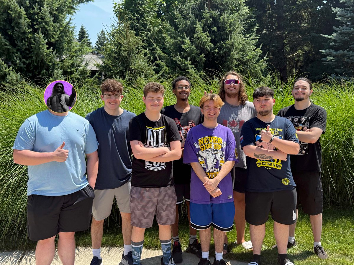 KingBishoop's tweet photo. For the past week, it’s been one of the best weeks I’ve hard in a long while. Thank you all for being my friends, helping me when I need it, and being some of the best people I can be around. Can’t wait for the next one. 🍎🥣

Love you guys. 💜 https://t.co/WDGBcdY3qp