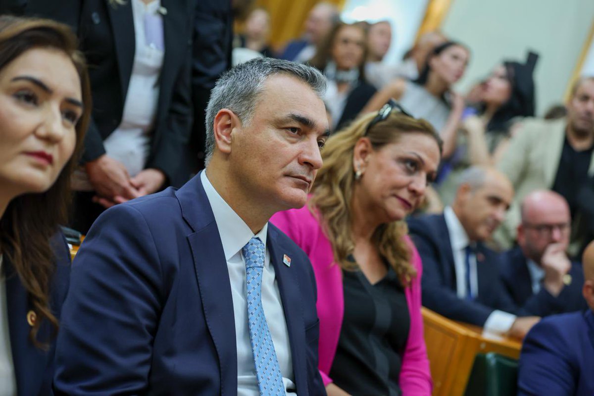 muslimsarichp's tweet photo. Genel Başkanımız Sayın Kemal Kılıçdaroğlu’nun liderliğinde gerçekleştirilen Grup Toplantımıza katıldık.

Mustafa Kemal Atatürk’ten İsmet İnönü’ye, Bülent Ecevit’ten Deniz Baykal’a uzanan onurlu siyaset geleneğimizi, halkın iktidarına taşıma kararlılığıyla mücadelemizi sürdürüyoruz.