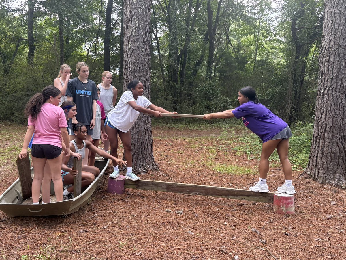 ThePelhamWayVB's tweet photo. Fun time at True Vine! 🏐💚Building more than volleyball skills—learning to work together, trust each other, and become a TEAM! 💪 So excited for this group and the season ahead! #Teamwork #Together @ThePelhamWayAD @ThePelhamWaySOC @ThePelhamWayASU @TutchtoneS https://t.co/9uzMly6pjx