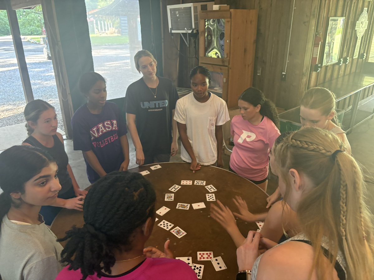 ThePelhamWayVB's tweet photo. Fun time at True Vine! 🏐💚Building more than volleyball skills—learning to work together, trust each other, and become a TEAM! 💪 So excited for this group and the season ahead! #Teamwork #Together @ThePelhamWayAD @ThePelhamWaySOC @ThePelhamWayASU @TutchtoneS https://t.co/9uzMly6pjx