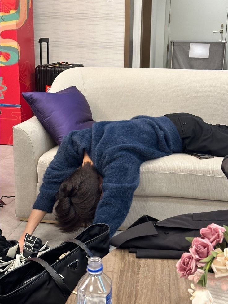yamkkuwon's tweet photo. pov: your camera roll bc u have a silly boyfriend https://t.co/CzBWGds84P