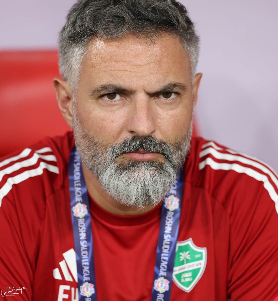 ALTHALLABI's tweet photo. @samialqadi800 من سيدرب الاهلي غدا !! https://t.co/LtMw1Fh6kR