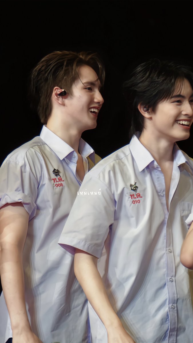 MmayyB_'s tweet photo. น้องก็ตัวแค่นั้นอ่ะเฮีย

#PHUTATCHAI #AAashirakorn 
#BUS_LIGHTASONE https://t.co/e1SS9lC1Y9