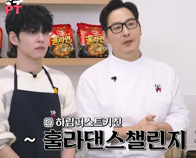 kXpil_'s tweet photo. 훌라ㅏ후프라면................? https://t.co/H9RGaOEsLJ