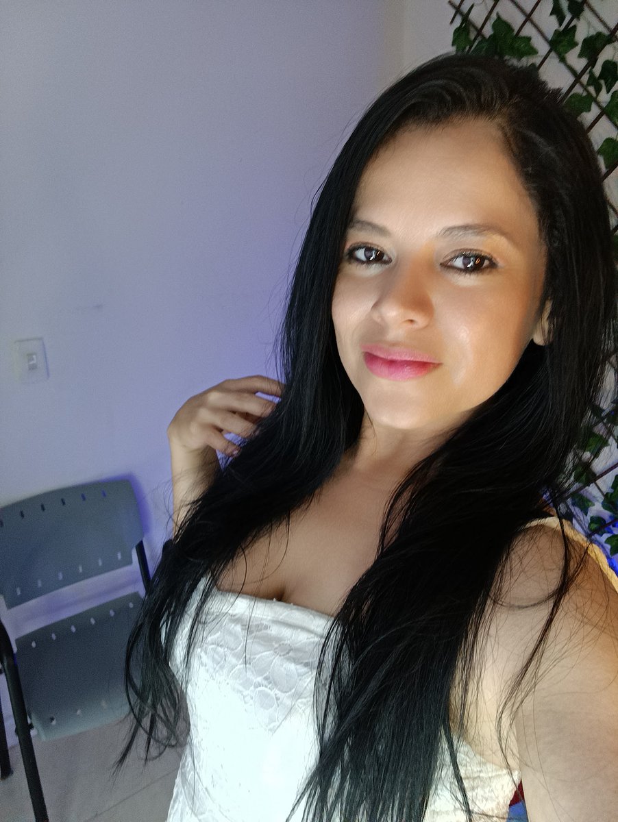 MonserratLune's tweet photo. A sweet Colombian girl with a very curious side… 🇨🇴✨

I’m playful, feminine, a little shy at first, and much more dangerous once I feel comfortable. 😇

Come meet the side of me I don’t show everyone.

18+ only ↓
https://t.co/YzmmqMN3yI https://t.co/Khdbdt2uvt