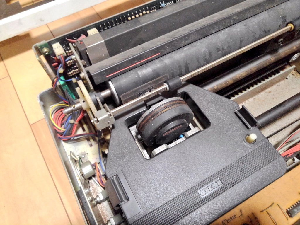 toshitada1973's tweet photo. 今夜も鬼デカマシーンif800の中身。Z80Bのマシンは、うちではMZ-2500系くらいかな? こんなプリンターを内蔵してたら、そりゃ重いよね。#if800model30 https://t.co/xj9fVRdIRz