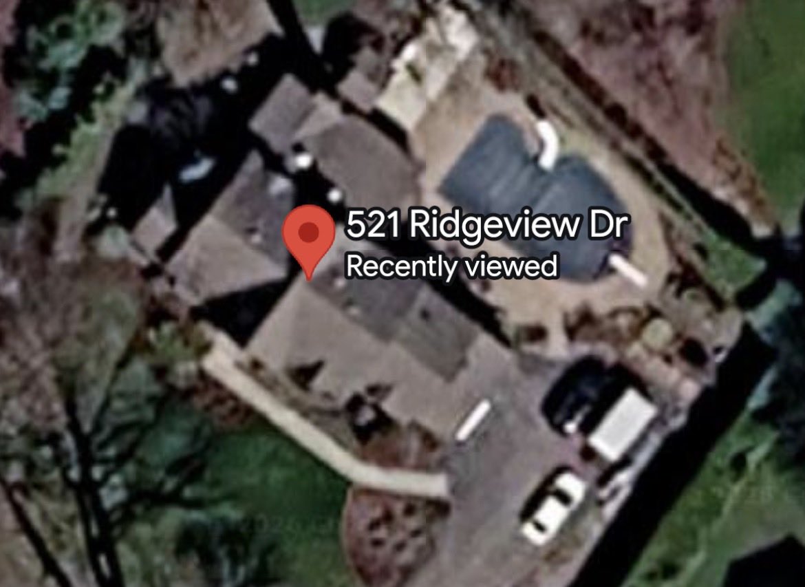 JaySanos2's tweet photo. 521 Ridgeview Drive Erie Pa Walker Scobell address. https://t.co/RPMWBm9jiu