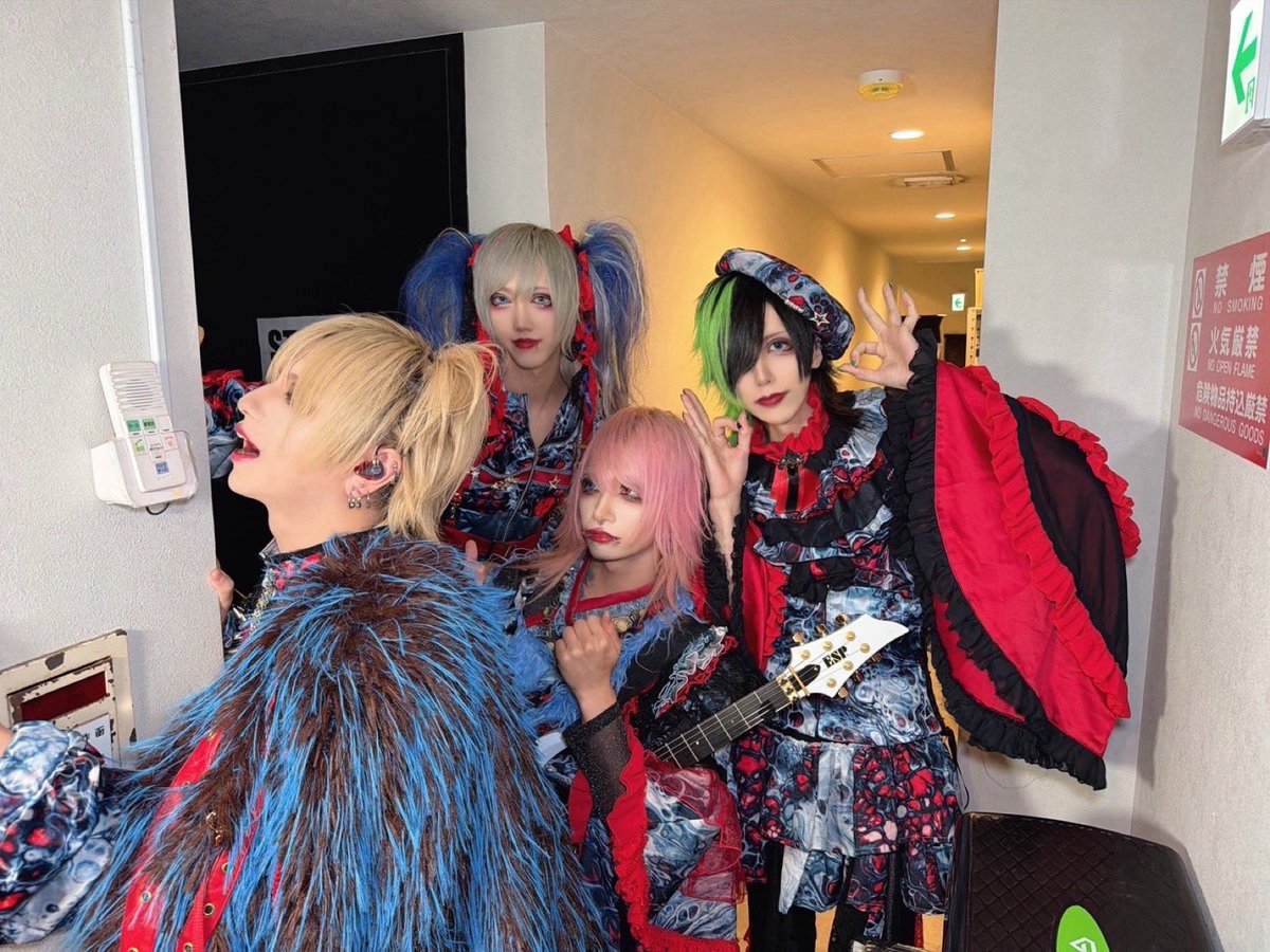machina_87 tweet picture