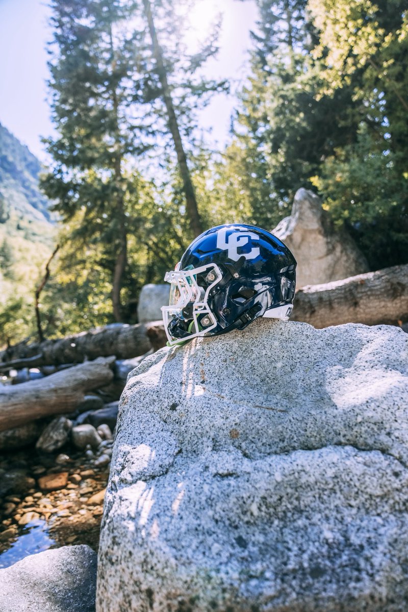 CCHSFOOTBALL_'s tweet photo. New look. Same standard. 🐴 ⚡️ 

#CornerCanyonFootball #TakeCharge https://t.co/oyfJNpzgnw
