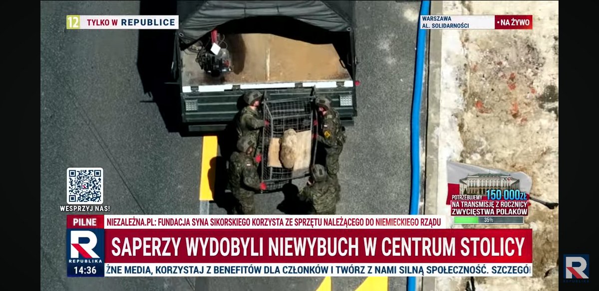 InVeritate_2023's tweet photo. #niewybuch z 2. WŚ 200 metrów od Ratusza i  wzorcowy pokaz niekompetencji warszawskich strożów prawa (policja nadzorowała i decydowała o (nie)zamykaniu ulic i wyznaczała strefy. Co mówią o tym przepisy, s co mówi o podobnej sytuacji słynna książeczka "Poradnik bezpieczeństwa" @KosiniakKamysz ?

#warszawa #trzaskowski #niewybuch #bomba #utrudnienia #rcb
