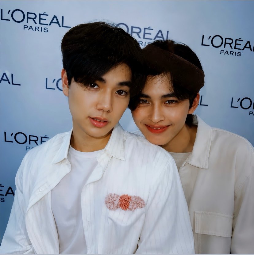 flowintang's tweet photo. cr to the OG for this polaroid🫶🏻
Im obsessed and so in love with this pic fr🥹🥹🥹
ijin aku keluarkan(?) yh hihihi🫶🏻 https://t.co/FnhjbUD5bH