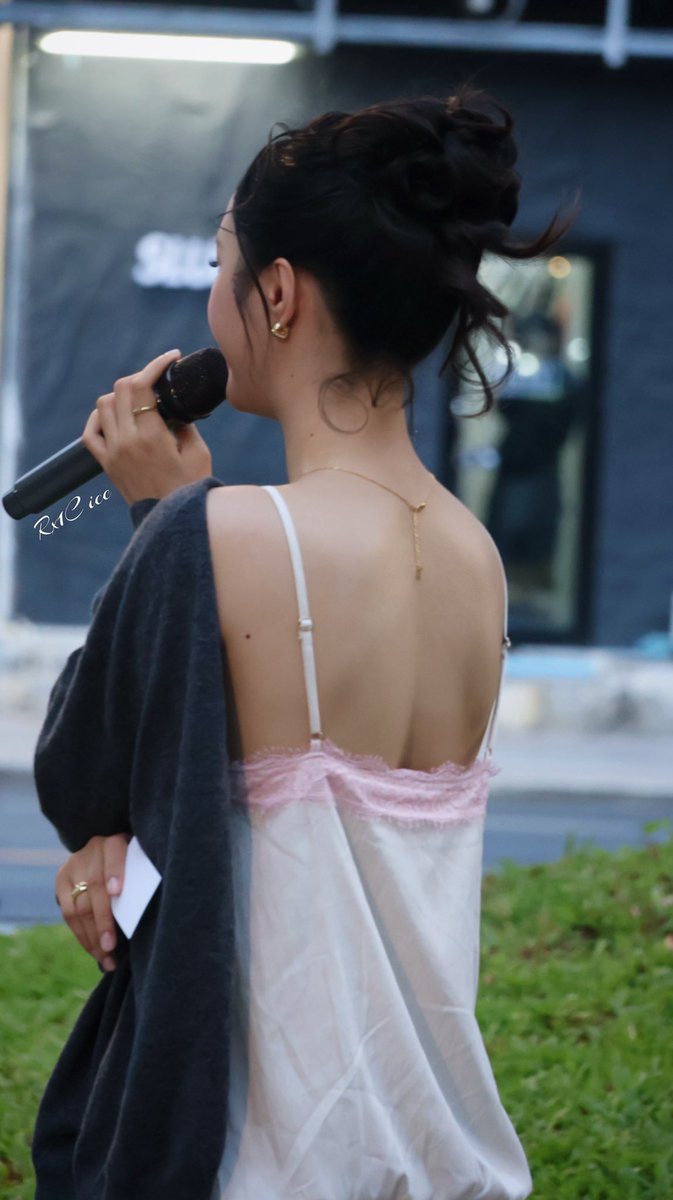 brix0217's tweet photo. Showing off a mole I like🫣

#milkpansa https://t.co/zvNTuRIHKE