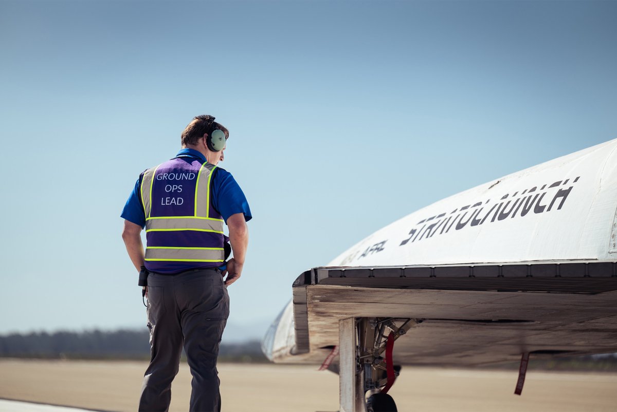 Stratolaunch's tweet photo. Flight days require preparation, coordination and teamwork.
Our teams stand ready to respond at an instant, adapt to changing conditions and execute each mission safely and efficiently.
At Stratolaunch, we make hypersonic flight routine.
#Teamwork #FlightReady #Stratolaunch #Talon