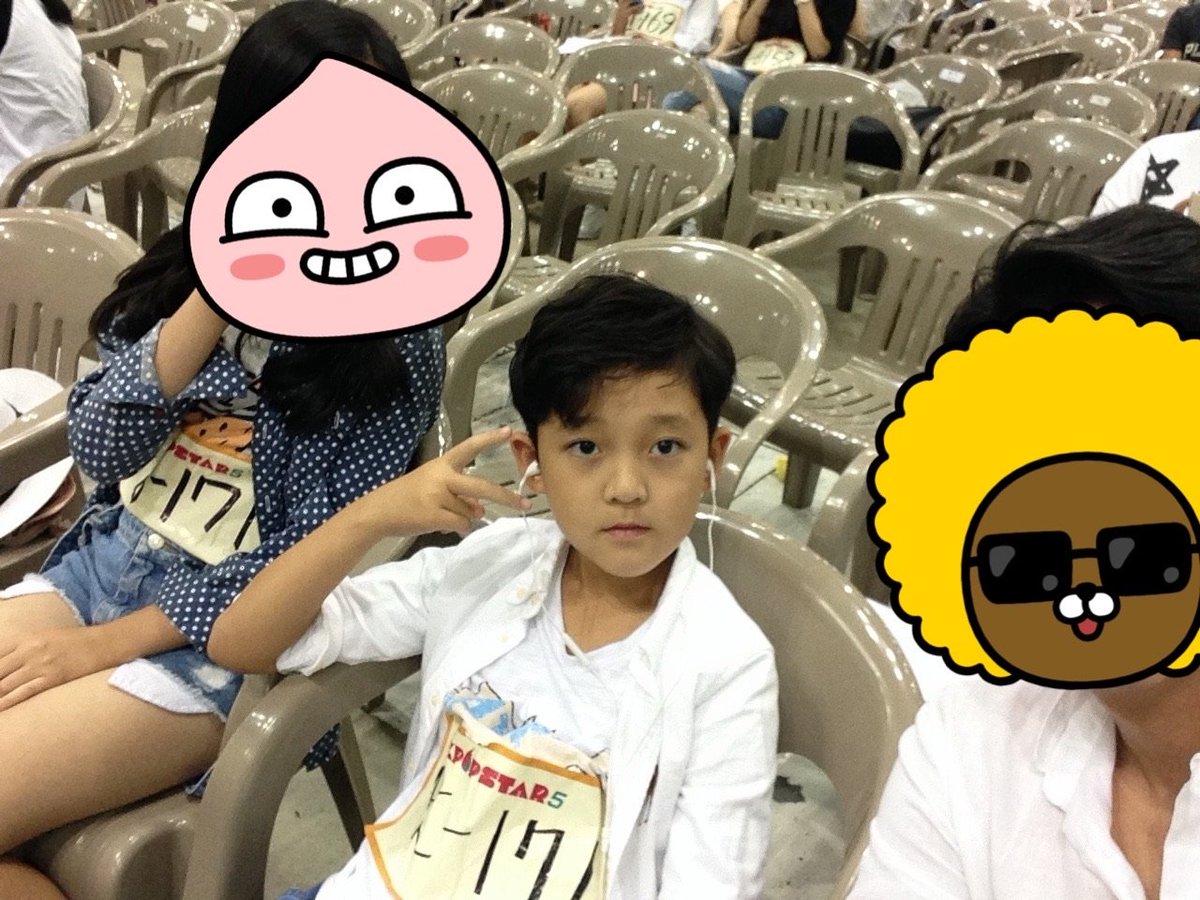 3939nisi's tweet photo. 오~ 멋을 한껏 부린 동혀니 https://t.co/CPayaTfBWJ