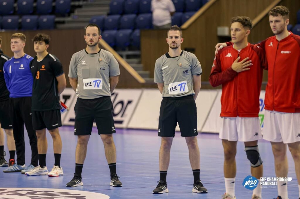 HandNewsfr's tweet photo. ๐ #EHFEuro
๐ข Un binรดme ๐จ๐ต sรฉlectionnรฉ pour l'Euro 2026 fรฉminin ๐ฅณ
https://t.co/FDseBqBe8x https://t.co/wnO4hz9EW1