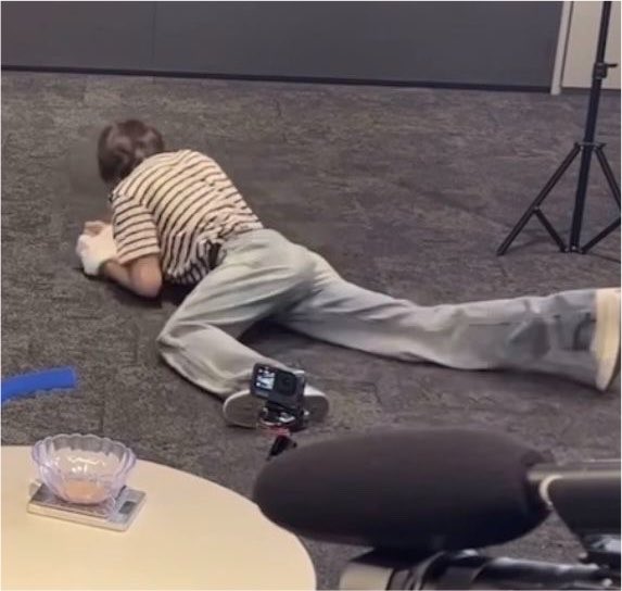 ihugmyung's tweet photo. sungho is always in omega in distress ahh pose https://t.co/tIwwRiRTcq