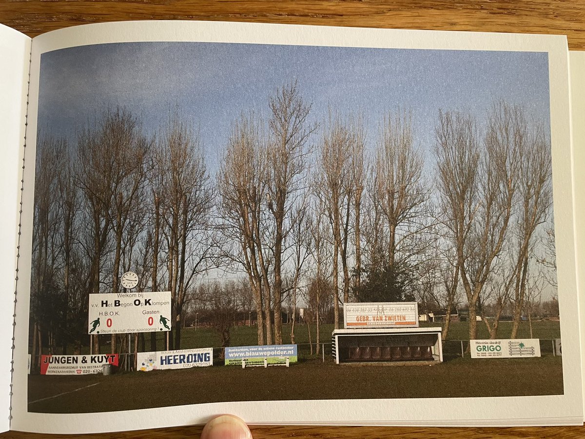 voshans's tweet photo. De dug-out…
De schoonheid van de eenvoud. Het Begon Op Klompen…
#voetbal #voetbalcultuur
#football #footballculture
#HBOK #Zunderdorp #NoordHolland https://t.co/LLNiCjyZQ1