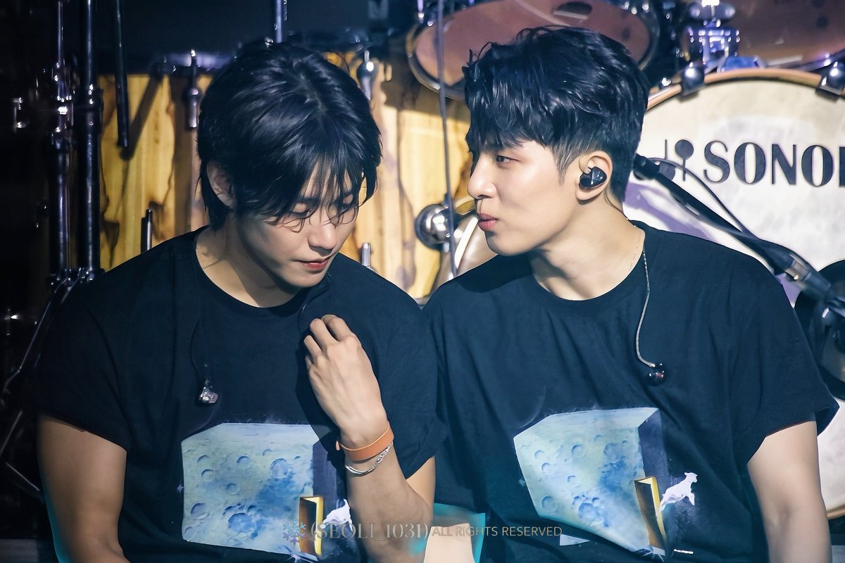 seoli_1031's tweet photo. 260801

#이승협 #유회승 #엔플라잉 #Nflying https://t.co/RWpqzeKW6a