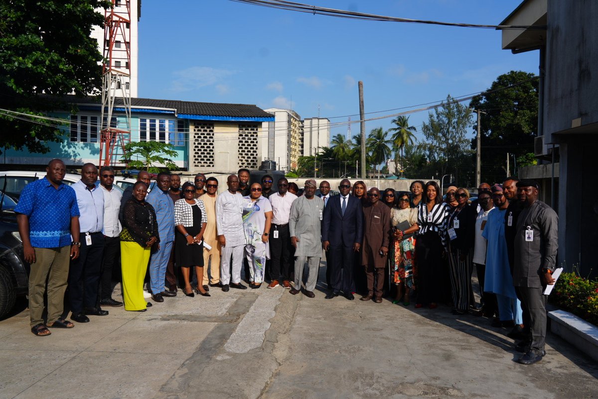 NMDPRA_Official's tweet photo. ACE Visits South West Regional Office, Reaffirms Commitment to Staff Welfare and Regulatory Excellence

The Authority Chief Executive Mallam Rabiu A Umar, today paid a working visit to the Authority’s South West Regional Office in Lagos as part of ongoing efforts to strengthen operations and enhance service delivery across the country.

During the visit, the ACE toured and inspected the regional office facilities, assessing the condition of the infrastructure and the working environment for staff. The inspection underscored the Authority’s commitment to providing a conducive workplace that enables personnel to perform their duties effectively.

The ACE also held an interactive meeting with management and staff of the regional office, during which the Regional Coordinator Engr. Olakanmi Ayodeji delivered a presentation highlighting the office’s activities, achievements, and operational challenges. This was followed by robust discussions on key issues affecting the region and practical measures to improve efficiency and regulatory performance.

Addressing staff, Mallam Rabiu A Umar reaffirmed the Authority’s guiding philosophy of being Firm in Regulation, Fair in Conduct, and Fast in Execution. He emphasized the importance of professionalism, collaboration, and accountability in delivering on the Authority’s mandate, assuring staff that management remains committed to addressing operational challenges and supporting regional offices to achieve optimal performance.

The visit forms part of the ACE’s strategic engagement with regional offices aimed at strengthening institutional capacity, improving staff welfare, and ensuring consistent, effective regulation across the midstream and downstream petroleum sector.
