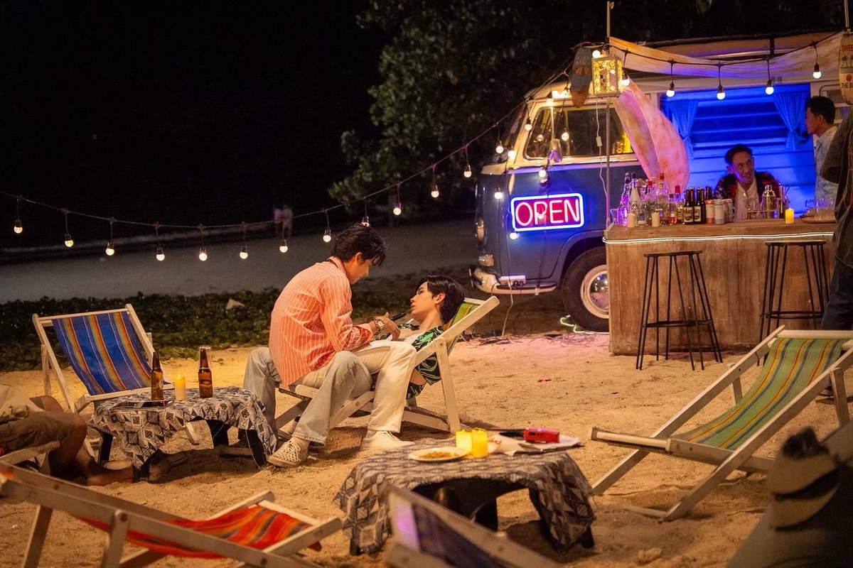 Magic091223's tweet photo. พี่เตเขาสังเกตแล้ว ว่า ตรง…โทรศัพท์น้องนิวว่างอยู่ 🫠

#ADogAndAPlaneFinalEP 
#ADogAndAPlane 
#TayNew #เตนิว #Tawan_V #Newwiee https://t.co/bFxfIbtWeB