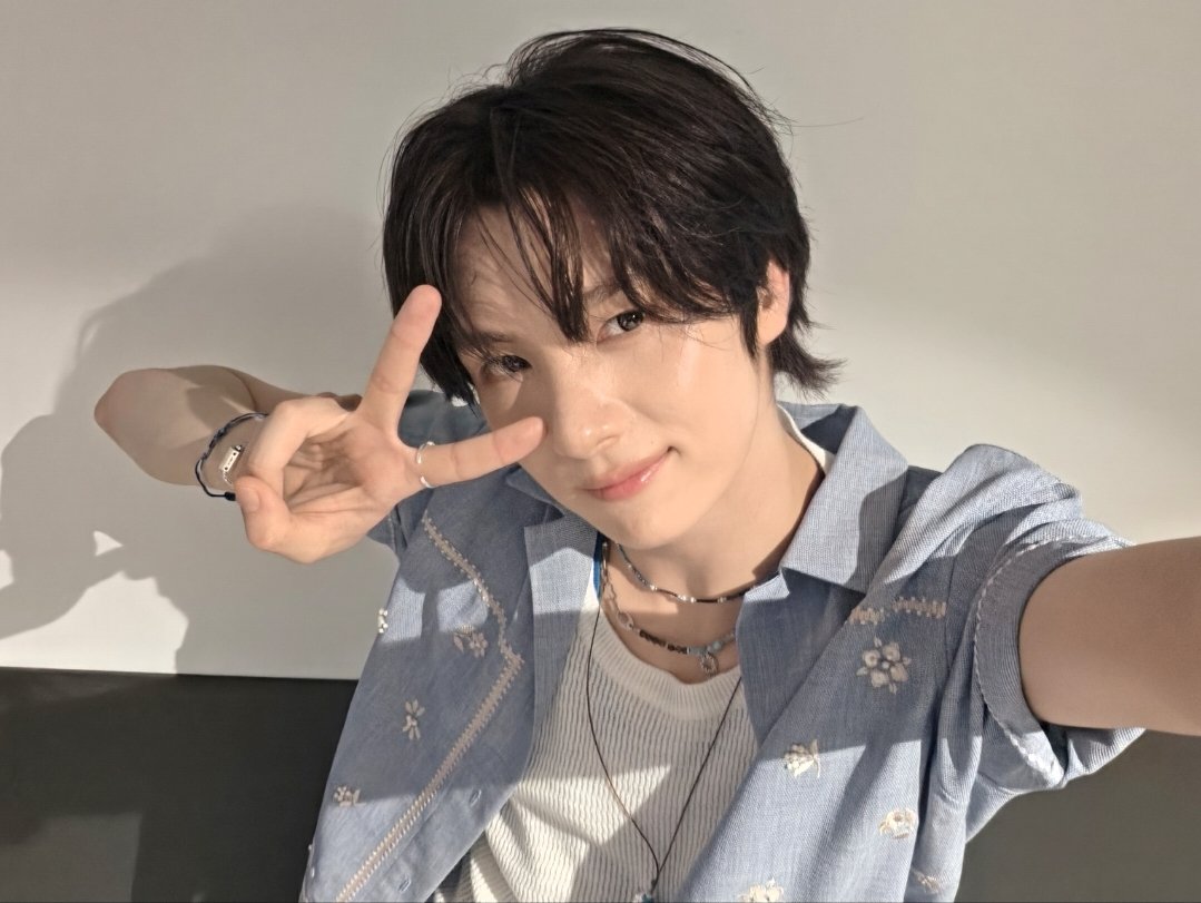 TWSLATION_'s tweet photo. [260804] #YOUNGJAE WV POST

🐶: Let's go get it with this SODA SODA promotions~~

#영재 #TWS #투어스 @TWS_PLEDIS https://t.co/jhzYKBBE32