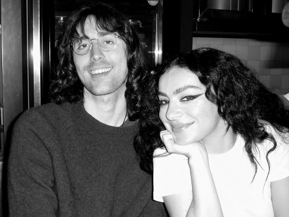 jetskitosway2's tweet photo. Charli xcx sparks backlash after revealing she used AG to record her new album.

"I've always been interesting in pushing creative boundaries and experimenting with technology. AG helps remove barriers to artistic expression. I think AG is here to stay whether you like it or not" https://t.co/Wk7YQZmEJk